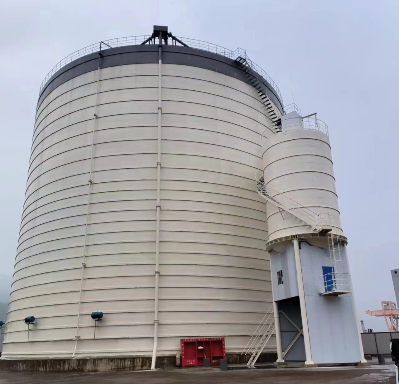 本溪10万吨水泥钢板库